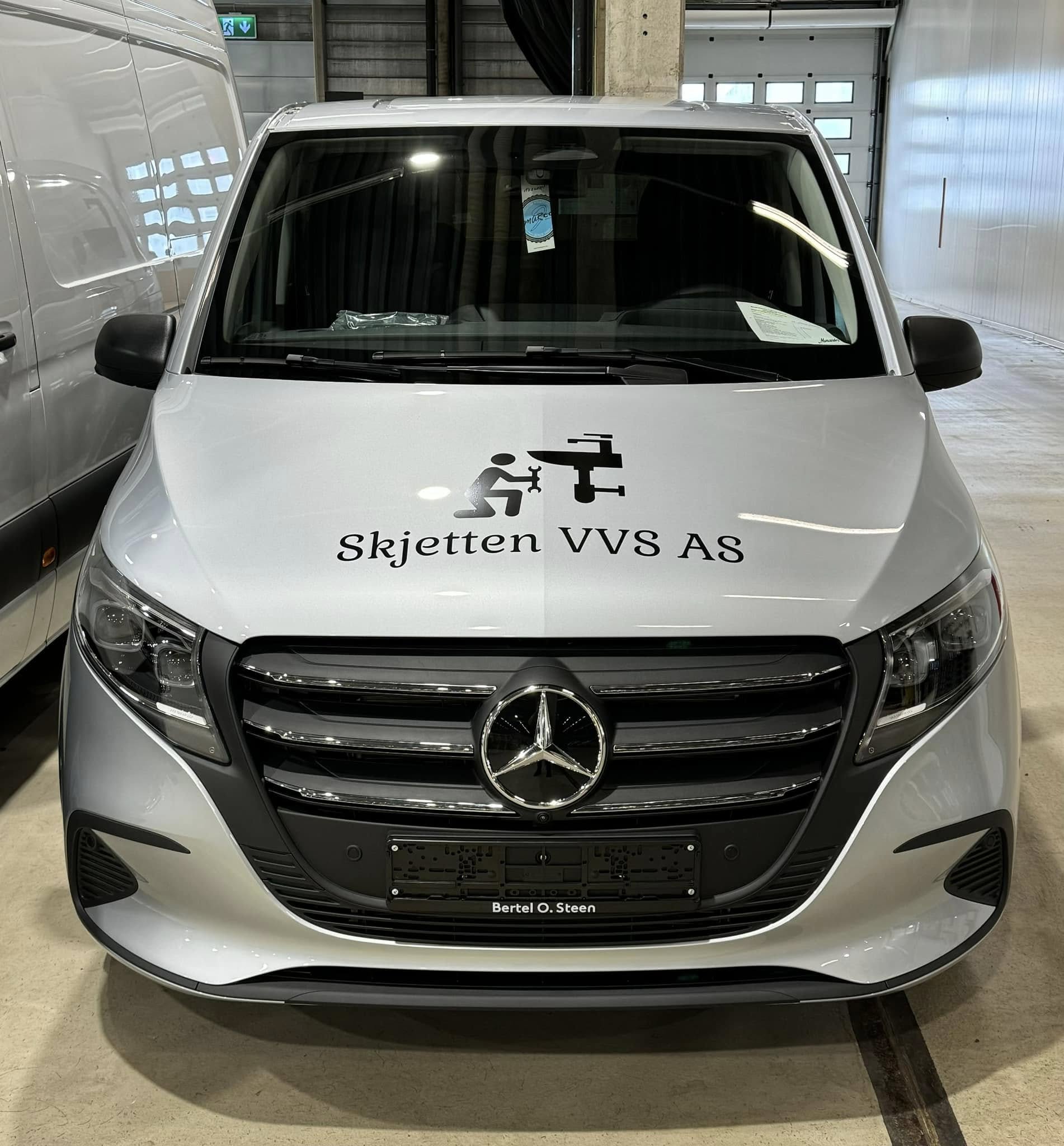 Bad med badekar og toalett